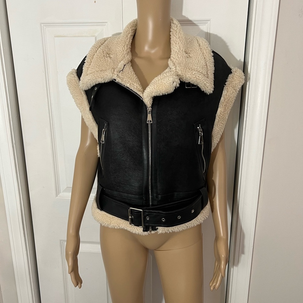 Cherry Koko Black and Cream Shearling Moto Faux Leather Vest,small